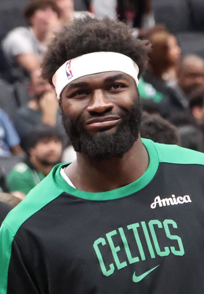 Neemias Queta được báo cáo đạt thỏa thuận 4 năm 56 triệu USD với Celtics